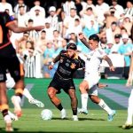 São Paulo vence de virada em Bragança e segue na liderança do Brasileirão