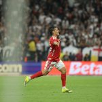 Flamengo vira sobre o Santos em seis minutos e entra no G-5 do Brasileirão