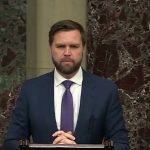 Sob alerta por escudo térmico, cápsula Orion inicia reentrada crítica nesta sexta