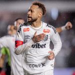 Sob chuva e polêmica de VAR, Palmeiras empata com o Remo